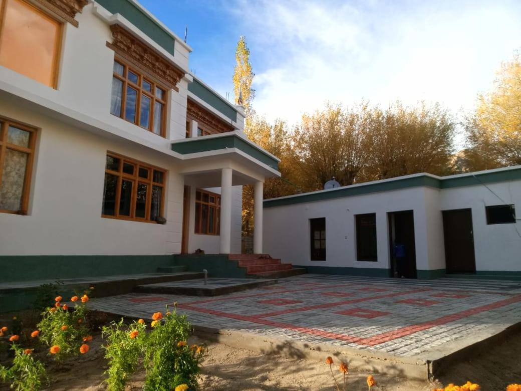 Tsabgyat Homestay Leh Exterior foto
