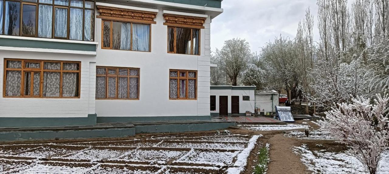 Tsabgyat Homestay Leh Exterior foto